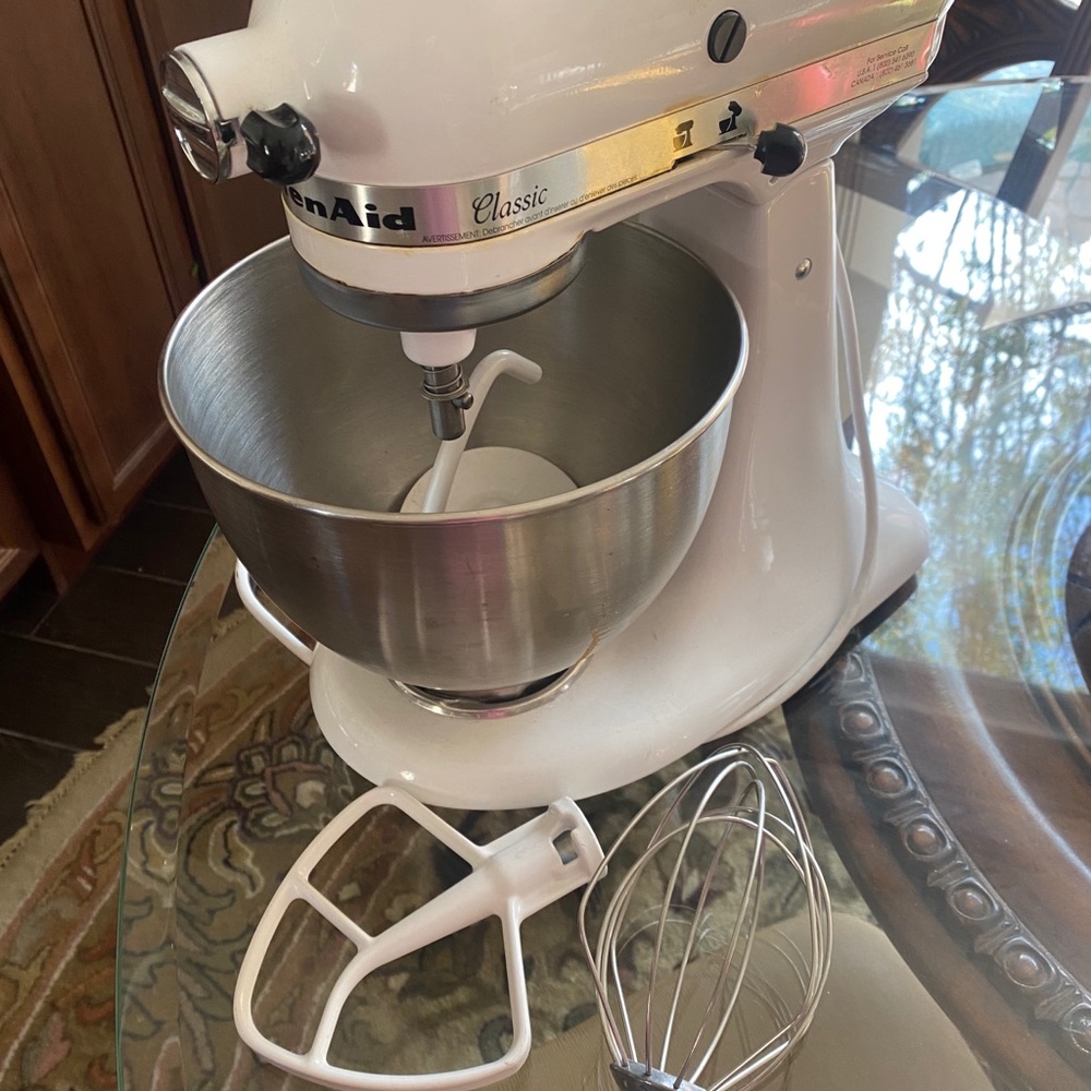 WHITE KITCHENAID